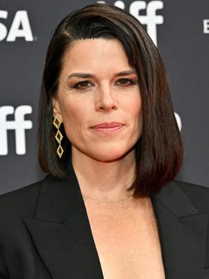 Neve Campbell