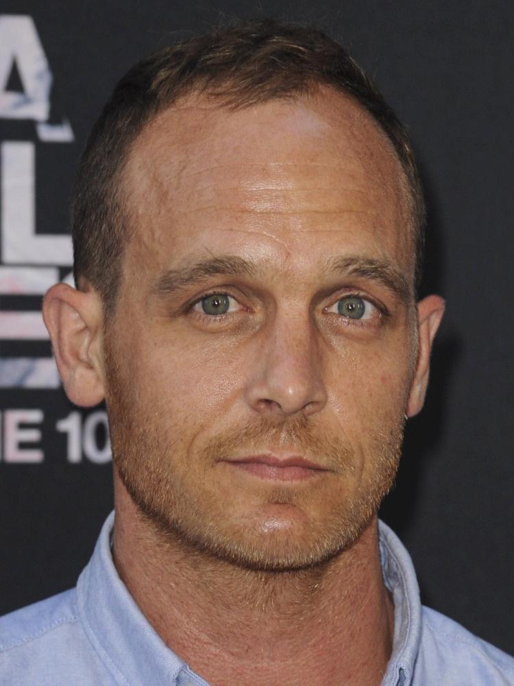 Photo of Ethan Embry