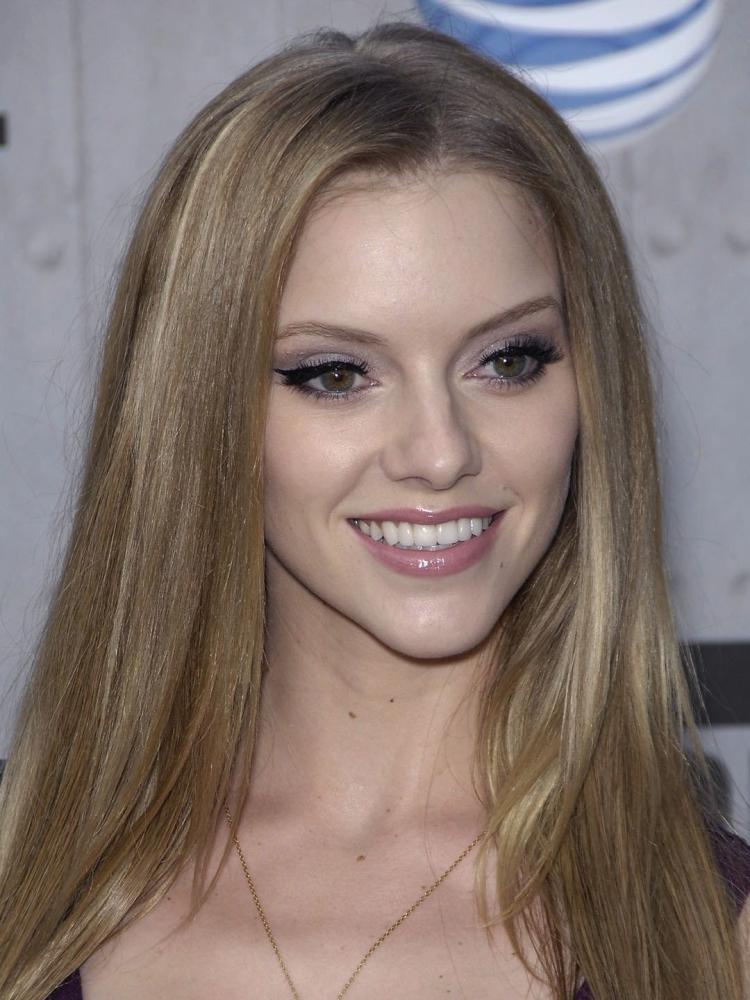 Photo of Elle Evans
