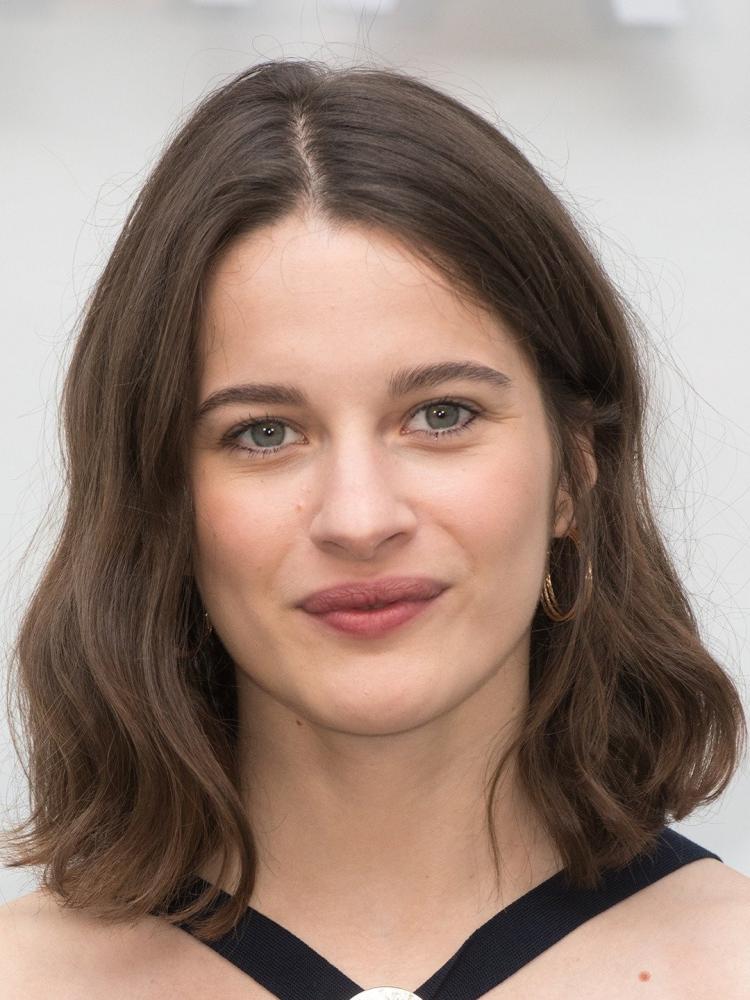 Photo of Rebecca Marder