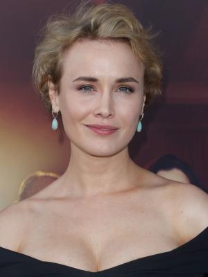 Dominique McElligott