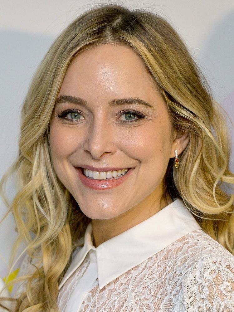 Photo of Jenny Mollen
