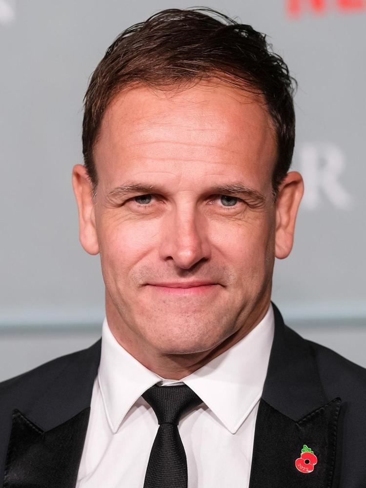 Photo of Jonny Lee Miller