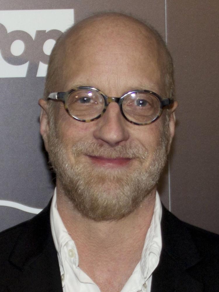 Photo of Chris Elliott