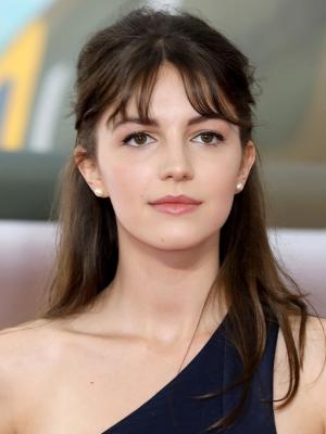 Ella Hunt