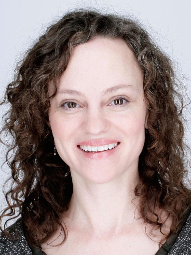 Photo of Angela Bettis