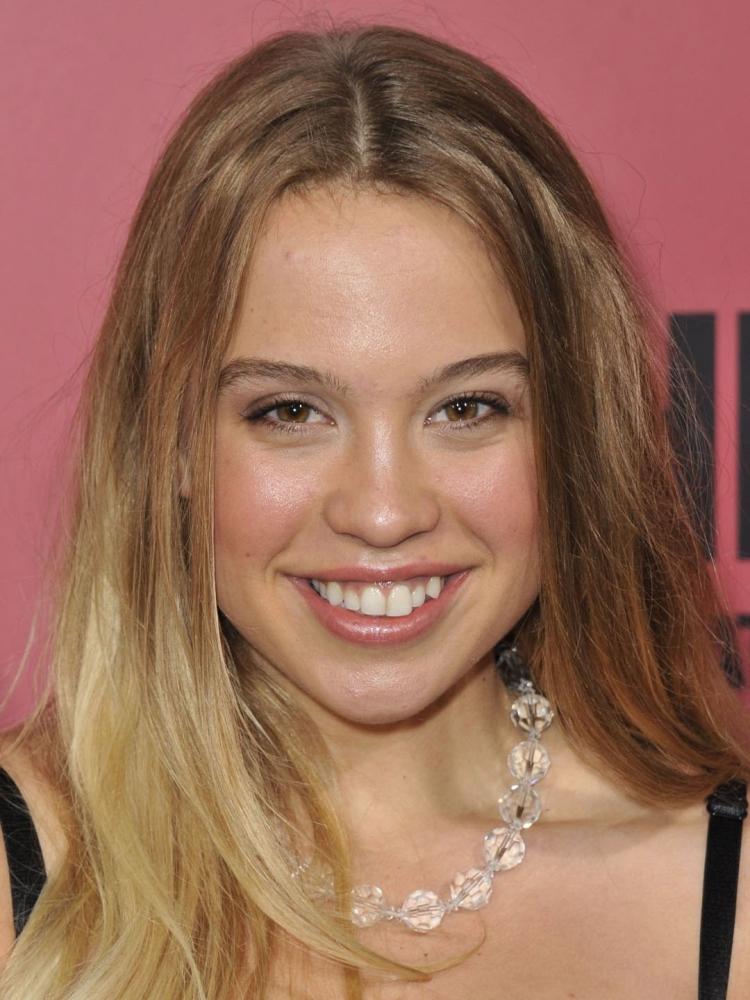 Photo of Evie Thompson