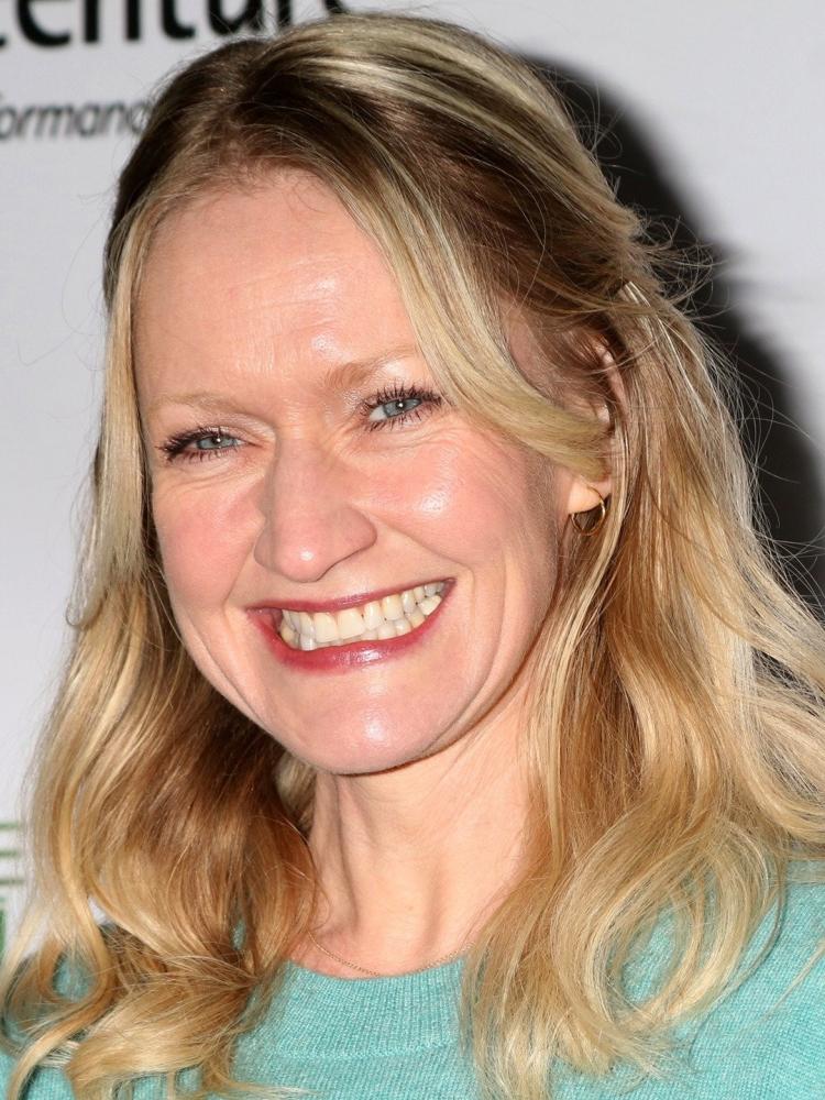 Photo of Paula Malcomson