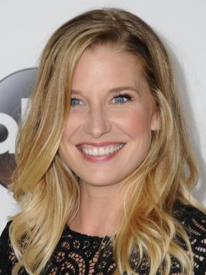 Ellen Woglom