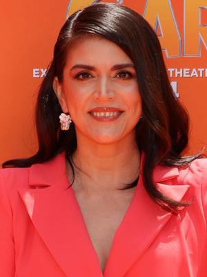Cecily Strong
