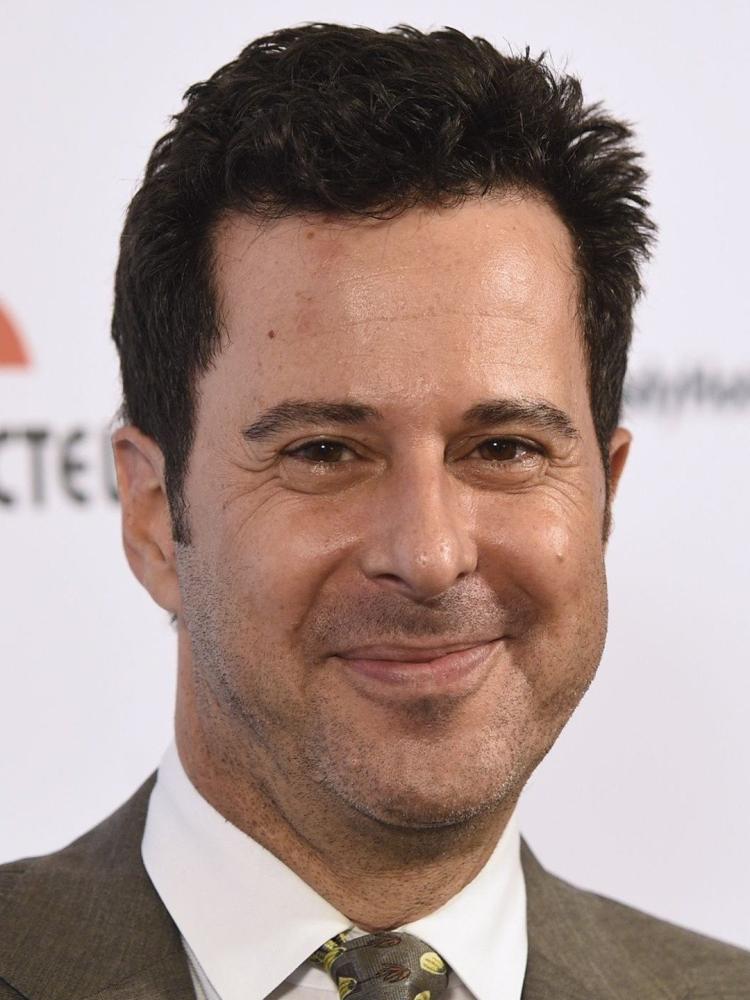 Photo of Jonathan Silverman