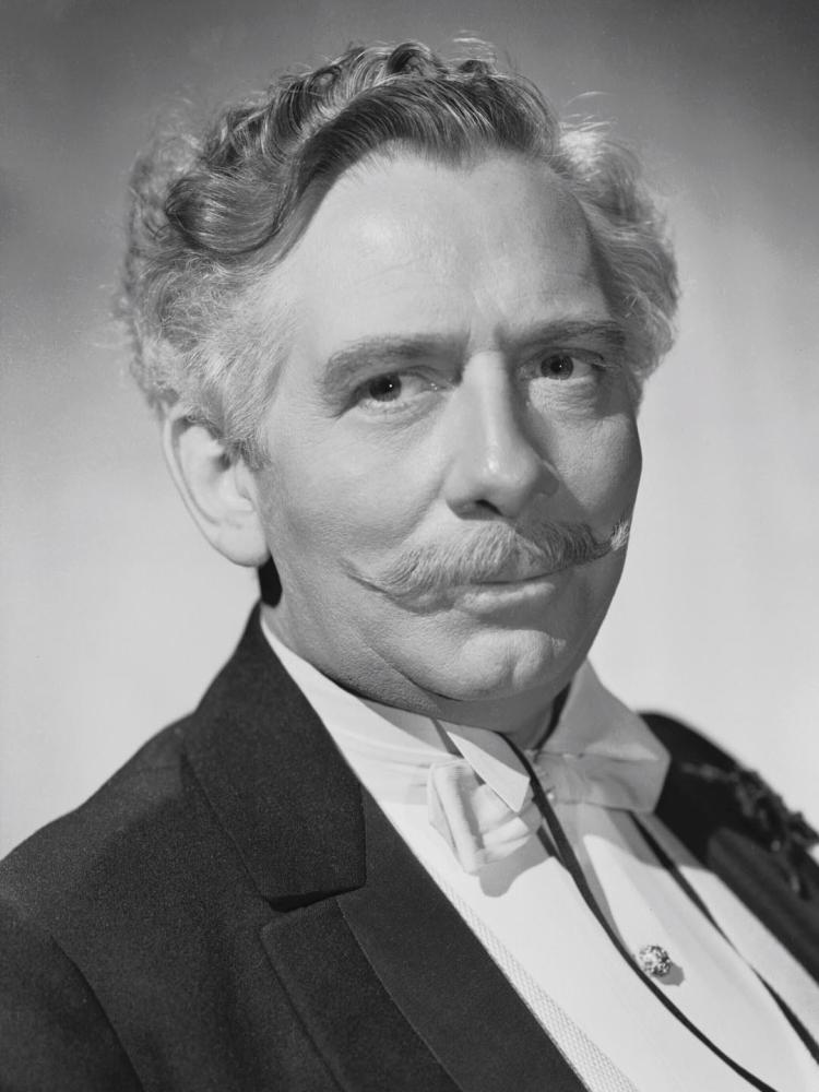 Photo of Ray Collins