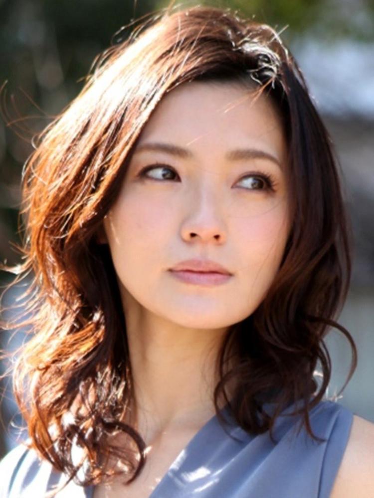 Photo of Mari Hoshino