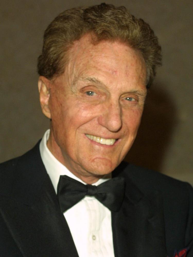 Photo of Robert Stack