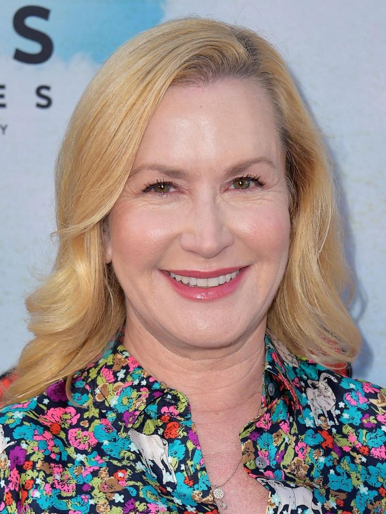 Photo of Angela Kinsey