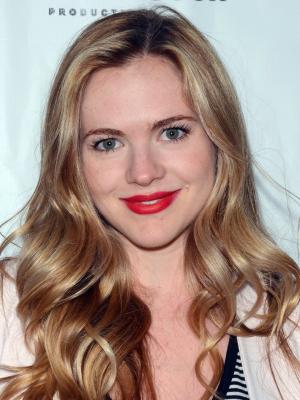 Caitlin Custer