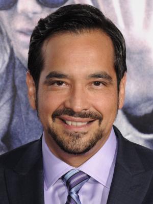 Dominic Flores