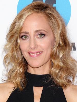Kim Raver
