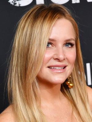 Jessica Capshaw