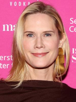 Stephanie March