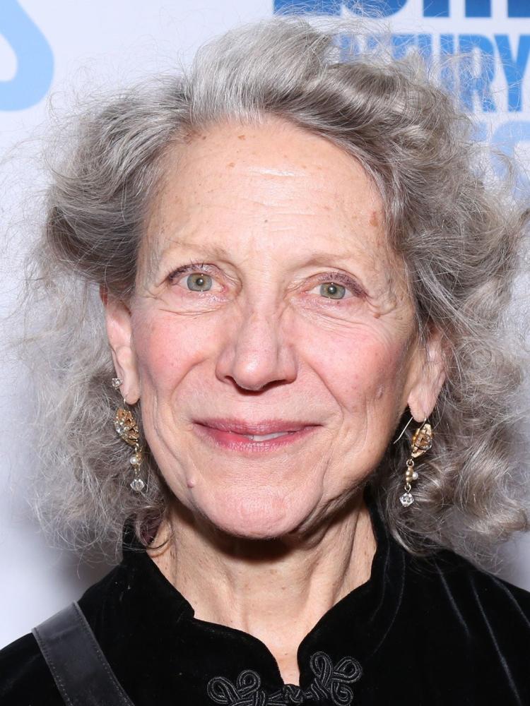 Photo of Beth Dixon