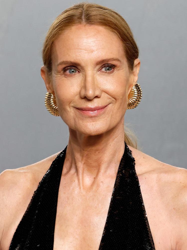 Photo of Kelly Lynch