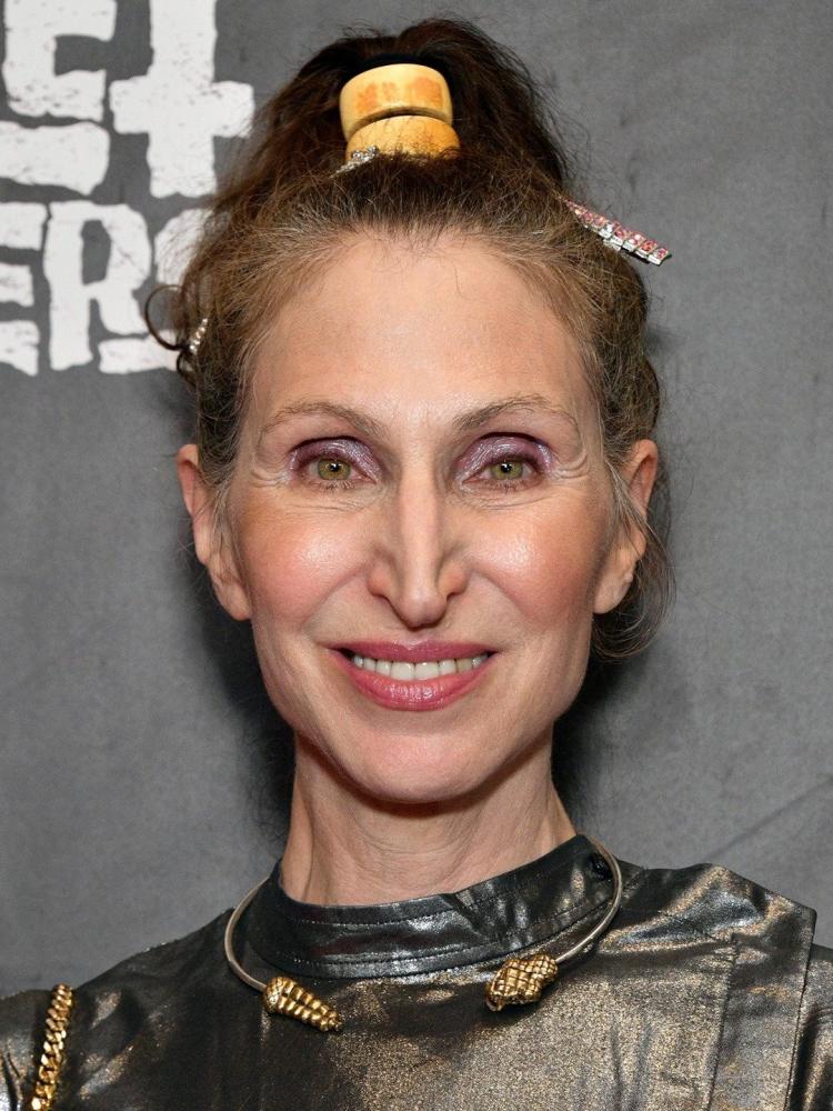 Photo of Bonnie Aarons