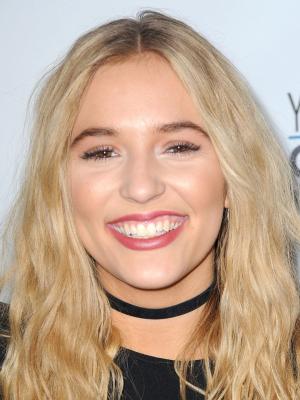 Lennon Stella