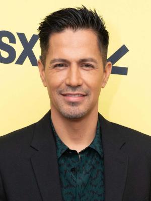 Jay Hernandez