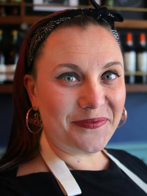 Karen Akunowicz