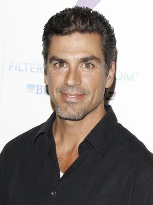 Eric Etebari